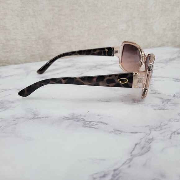 Oscar De La Renta Clear Peachy Pink Frame Sunglasses with Tortoise Arms main image 12